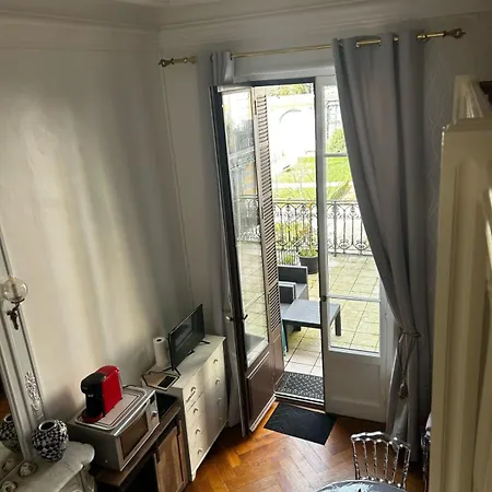 Le 121 - Palace Le Bernascon * Aix-les-Bains